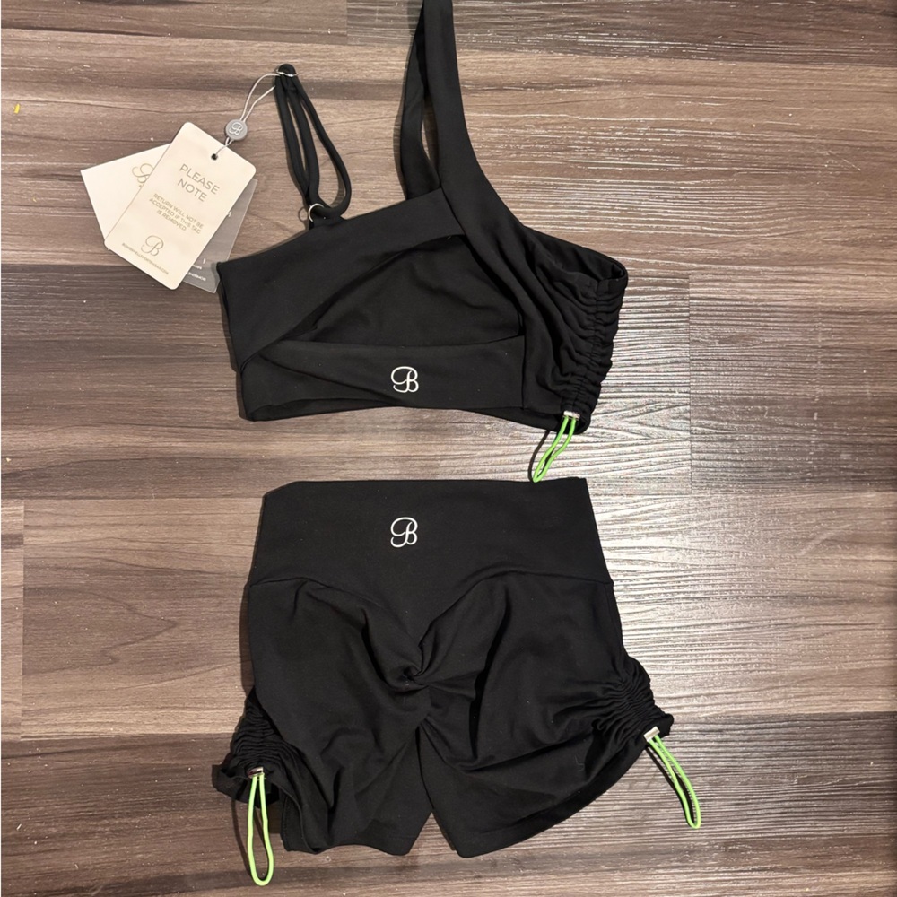 Bombshell Sportswear Black Contour Toggle Shorts and Top Set Small